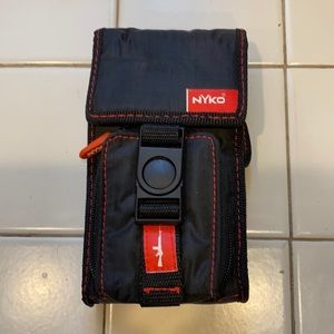 Nyko Travel case 6x3”